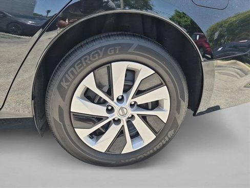 Certified 2025 Nissan Altima 2.5 S FWD image 22