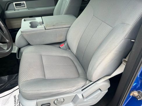 Used 2011 Ford F150 XLT w/ XLT Chrome Pkg image 13