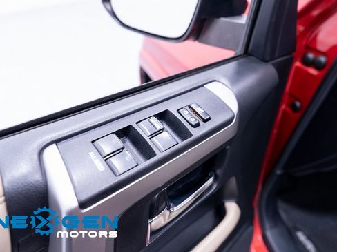 Used 2018 Toyota 4Runner SR5 Premium image 22