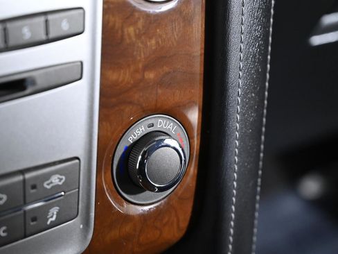 Used 2018 INFINITI QX80 4WD image 17