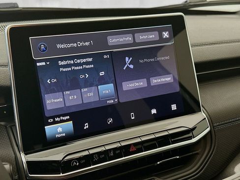 New 2026 Jeep Compass Latitude image 14