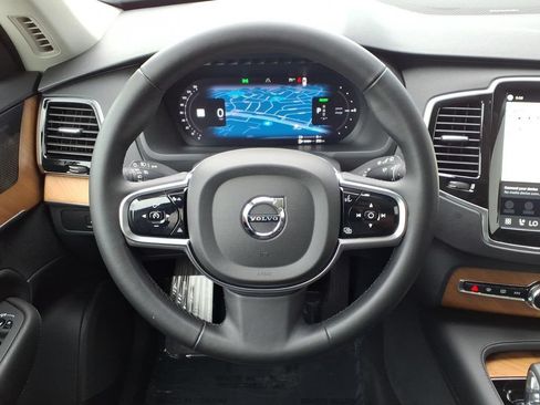 Certified 2025 Volvo XC90 T8 Plus w/ Protection Package AWD/4WD image 15