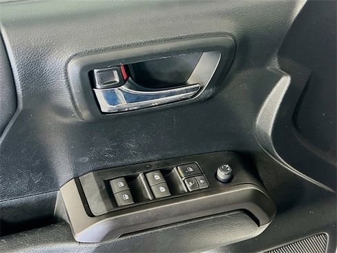 Used 2021 Toyota Tacoma SR5 image 11