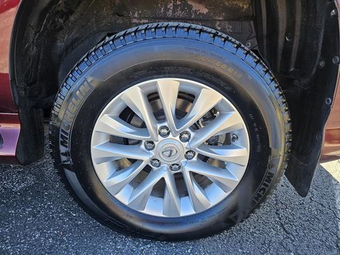 Used 2019 Lexus GX 460 Premium image 11