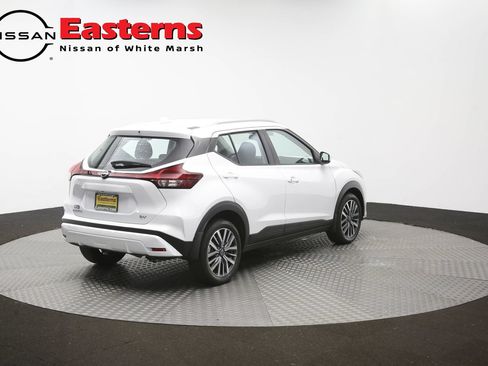 Used 2024 Nissan Kicks SV FWD image 39