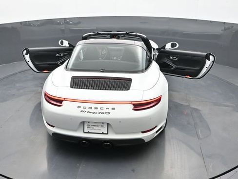 Certified 2018 Porsche 911 Targa 4 GTS AWD/4WD image 24