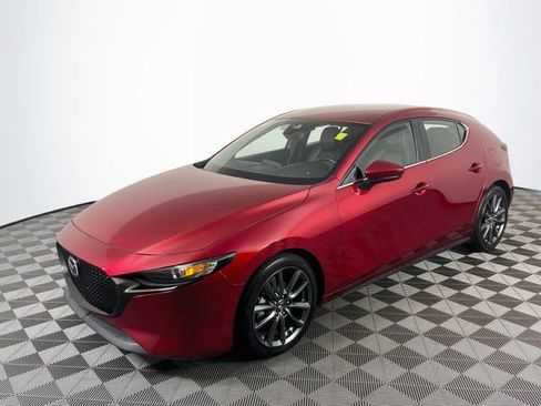 Used 2019 MAZDA MAZDA3 Hatchback FWD image 4