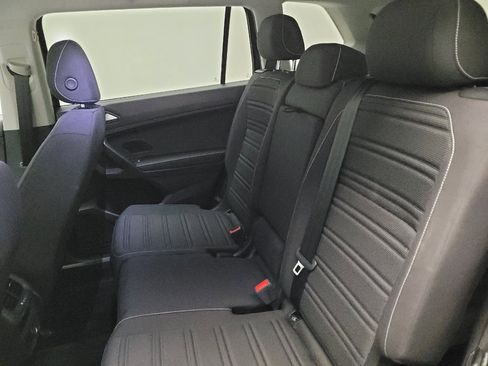 Used 2022 Volkswagen Tiguan S FWD image 18