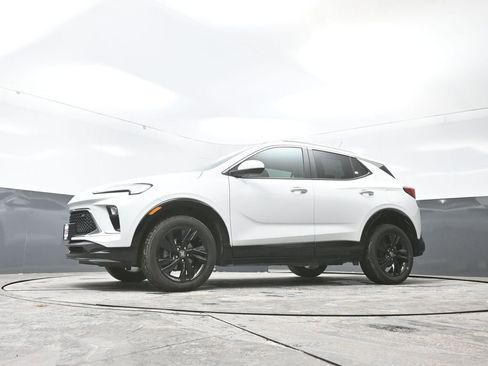 Used 2024 Buick Encore GX Sport Touring image 48