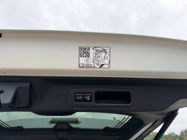 Used 2023 Toyota Sequoia Capstone AWD/4WD image 15