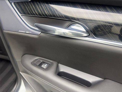 Used 2021 Cadillac XT6 Premium Luxury image 48