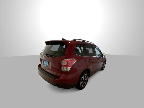 Used 2017 Subaru Forester 2.5i Limited AWD/4WD image 8