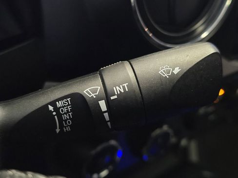 Used 2019 Toyota Tacoma TRD Off-Road image 31