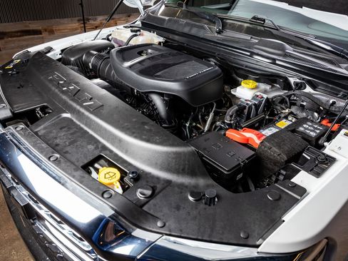 Used 2025 RAM 1500 Limited w/ Bed Utility Group image 40