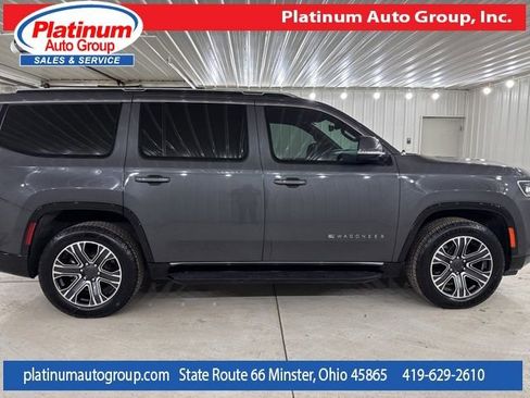 Used 2022 Jeep Wagoneer Series III image 6