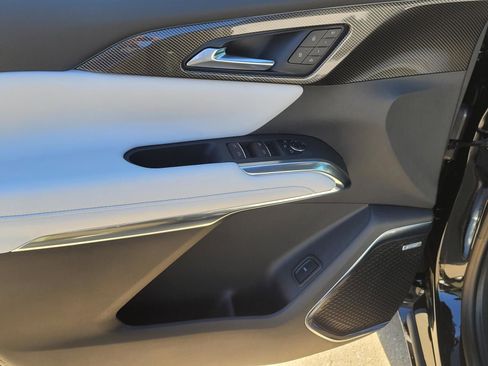 New 2026 Chevrolet Traverse High Country FWD image 15