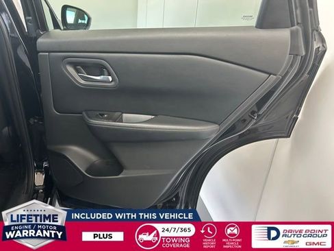 Used 2024 Nissan Rogue SV image 28