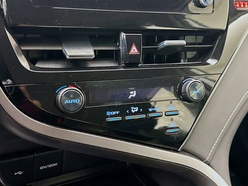 Used 2023 Toyota Camry SE image 15