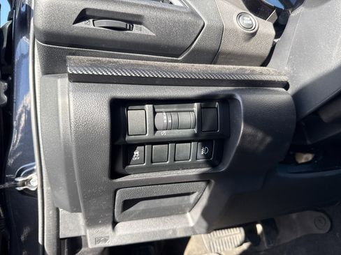 Used 2018 Subaru Crosstrek 2.0i image 14