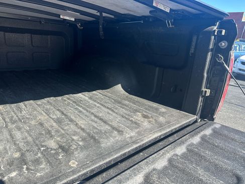 Used 2017 RAM 1500 Laramie w/ Convenience Group image 12