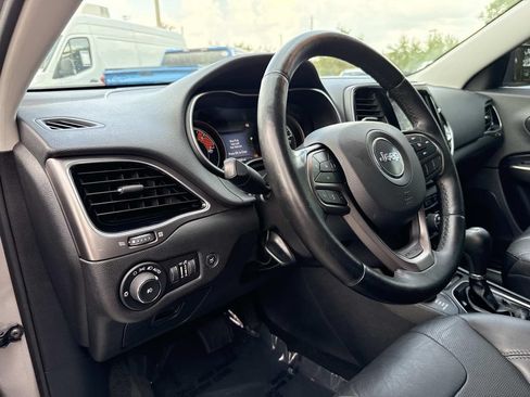 Used 2020 Jeep Cherokee Limited AWD/4WD image 24