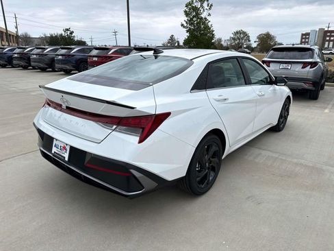 New 2026 Hyundai Elantra SEL Sport image 10