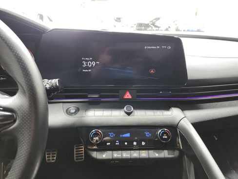 Used 2022 Hyundai Elantra N FWD image 31