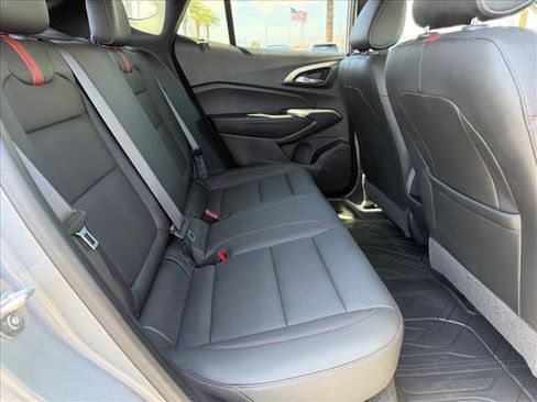 Used 2024 Chevrolet Trax RS w/ Sunroof Package FWD image 11