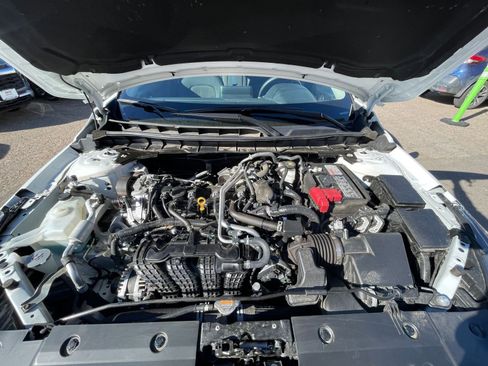 Used 2025 Nissan Altima 2.5 SV image 31