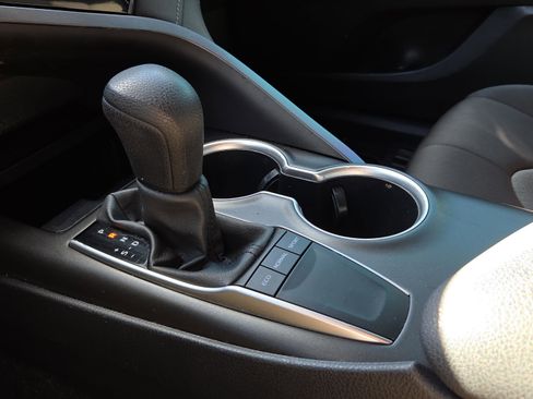 Used 2024 Toyota Camry LE image 28