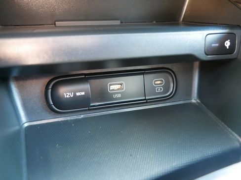 Certified 2023 Kia Soul GT-Line w/ GT-Line Technology Package FWD image 33