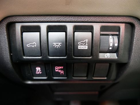 Used 2021 Subaru Ascent Touring image 26