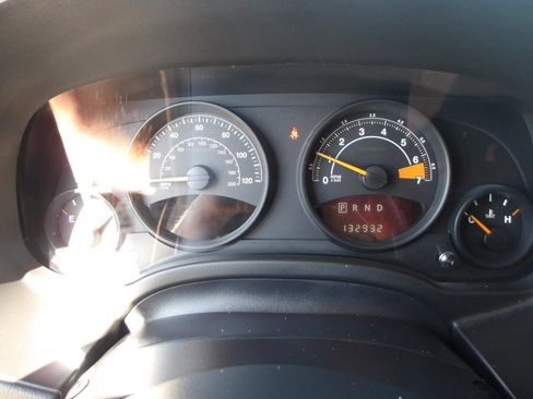 Used 2014 Jeep Patriot Latitude image 21