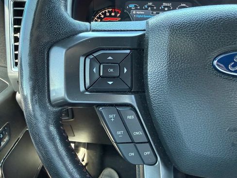 Used 2016 Ford F150 Lariat w/ Equipment Group 502A Luxury AWD/4WD image 10