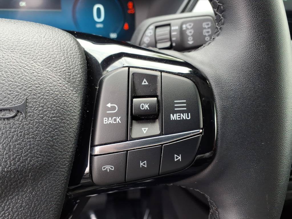 Used 2025 Ford Escape Platinum AWD/4WD image 20
