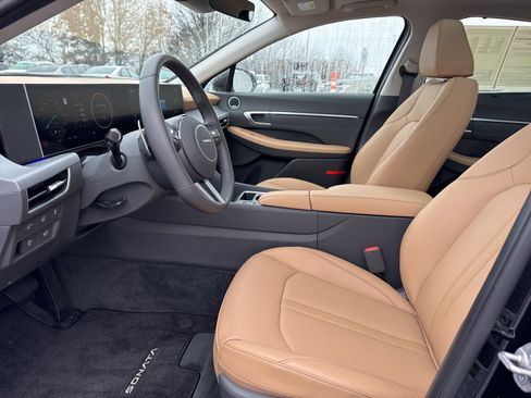 Used 2025 Hyundai Sonata Limited image 21