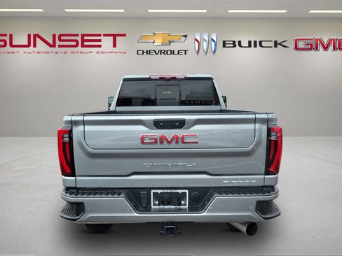Certified 2024 GMC Sierra 2500 Denali w/ Denali Reserve Package image 5