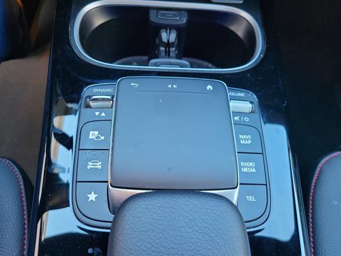 Used 2023 Mercedes-Benz CLA 250 image 27