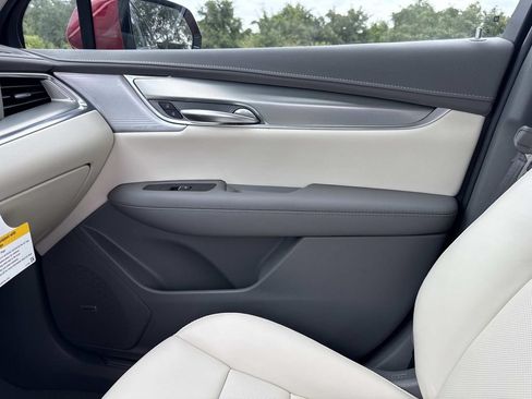 New 2026 Cadillac XT5 Premium Luxury w/ Driver Assist Package FWD image 21