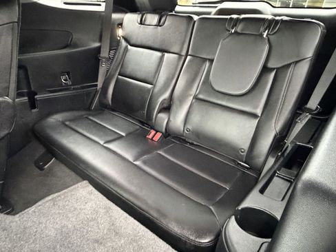 Certified 2023 Ford Explorer Limited w/ Hybrid Equipment Group 310A image 21