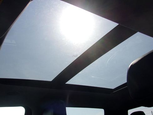 Used 2025 Ford F250 Lariat w/ Lariat Ultimate Package image 12