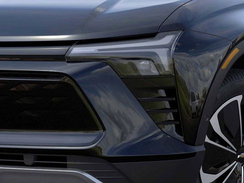 New 2025 Chevrolet Blazer EV LT image 10