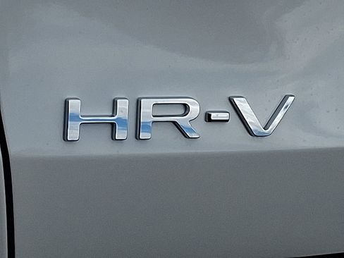 New 2026 Honda HR-V EX-L image 6