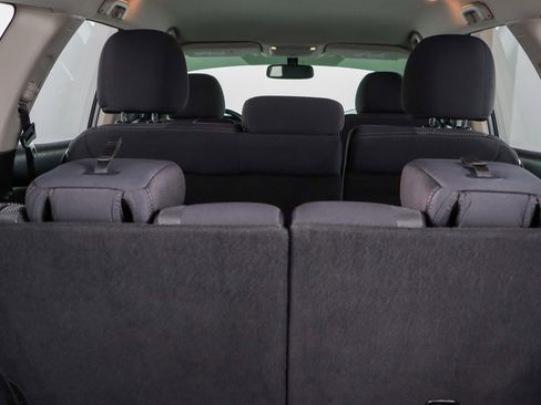 Used 2019 Nissan Pathfinder SV image 30