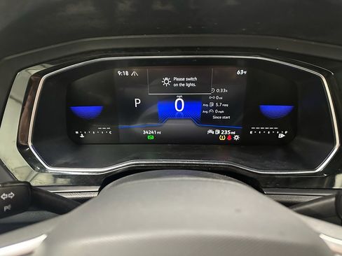 Used 2023 Volkswagen Jetta SE image 31