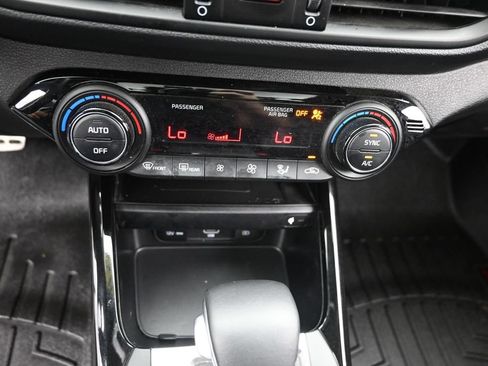 Used 2023 Kia Forte GT-Line w/ GT-Line Premium Package FWD image 20