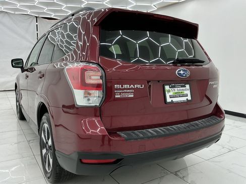 Used 2017 Subaru Forester 2.5i Premium w/ All-Weather Package AWD/4WD image 9