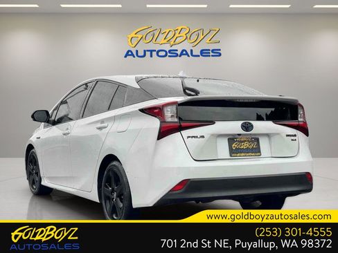Used 2021 Toyota Prius image 6