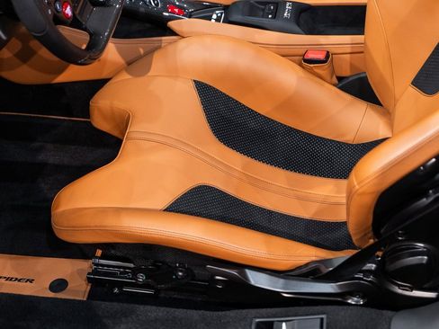 Certified 2022 Ferrari F8 Tributo image 24