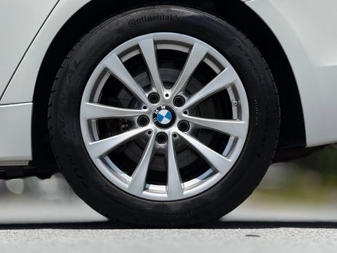 Used 2018 BMW 320i xDrive Sedan AWD/4WD image 19